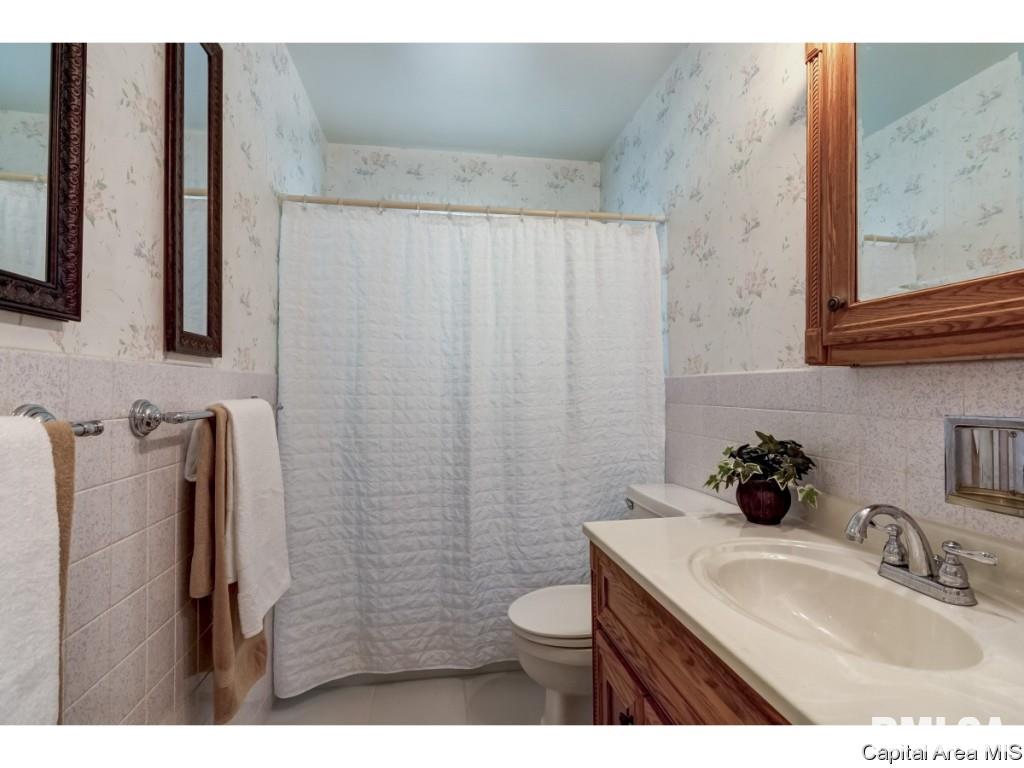 2557 Sandgate Road Springfield, IL 62702 - Photo 13 of 26