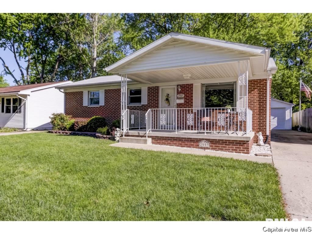 2557 Sandgate Road Springfield, IL 62702 - Photo 2 of 26