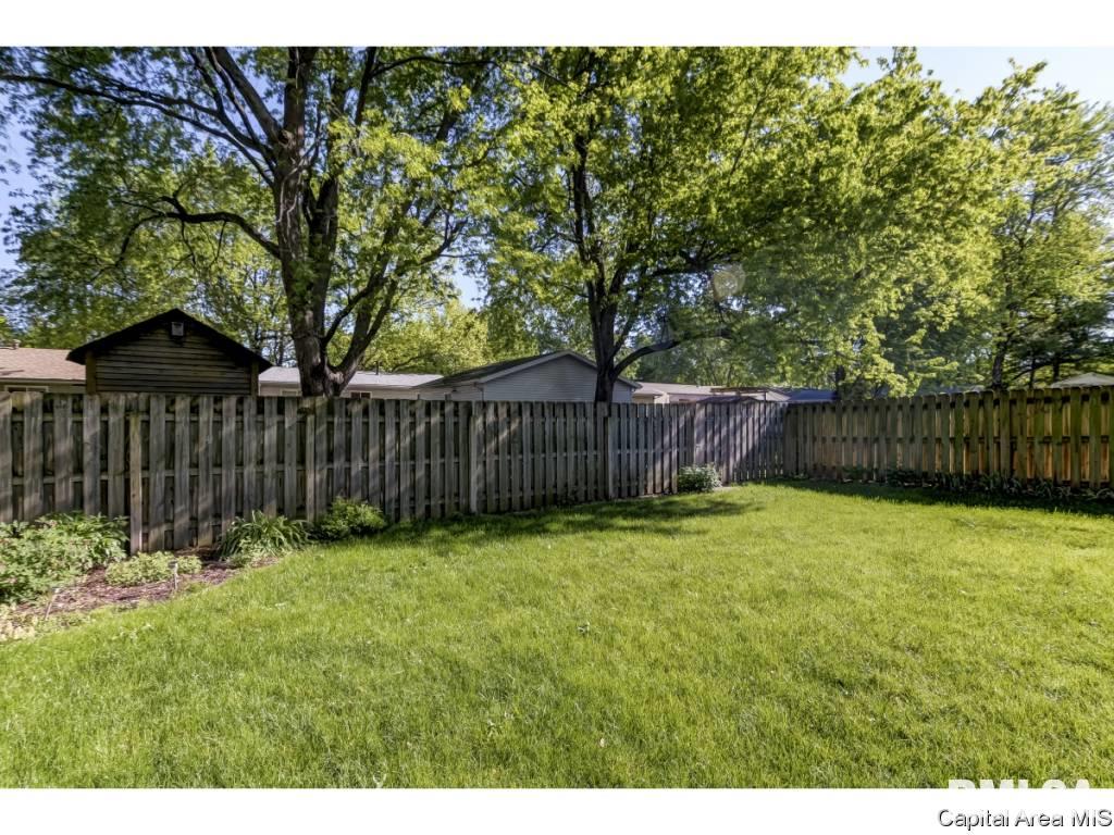 2557 Sandgate Road Springfield, IL 62702 - Photo 23 of 26