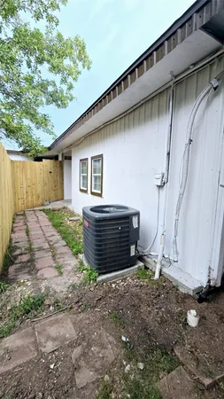$1,495 | 101 South Lockhart Street, Unit A, Manor, TX 78653