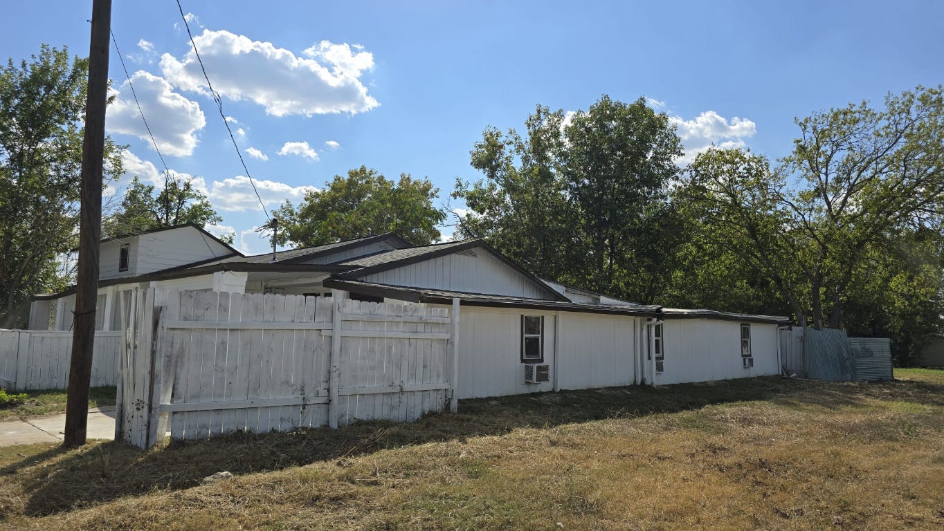 101 South Lockhart Street, Unit A Manor, TX 78653 - Photo 21 of 21 a backyard of a house