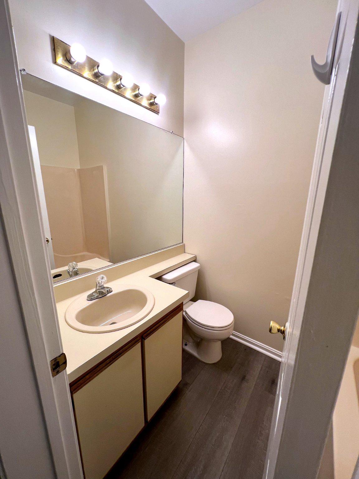 604 Moonglow Road, Unit 102 Odenton, MD 21113 - Photo 25 of 27 Master bathroom Sink