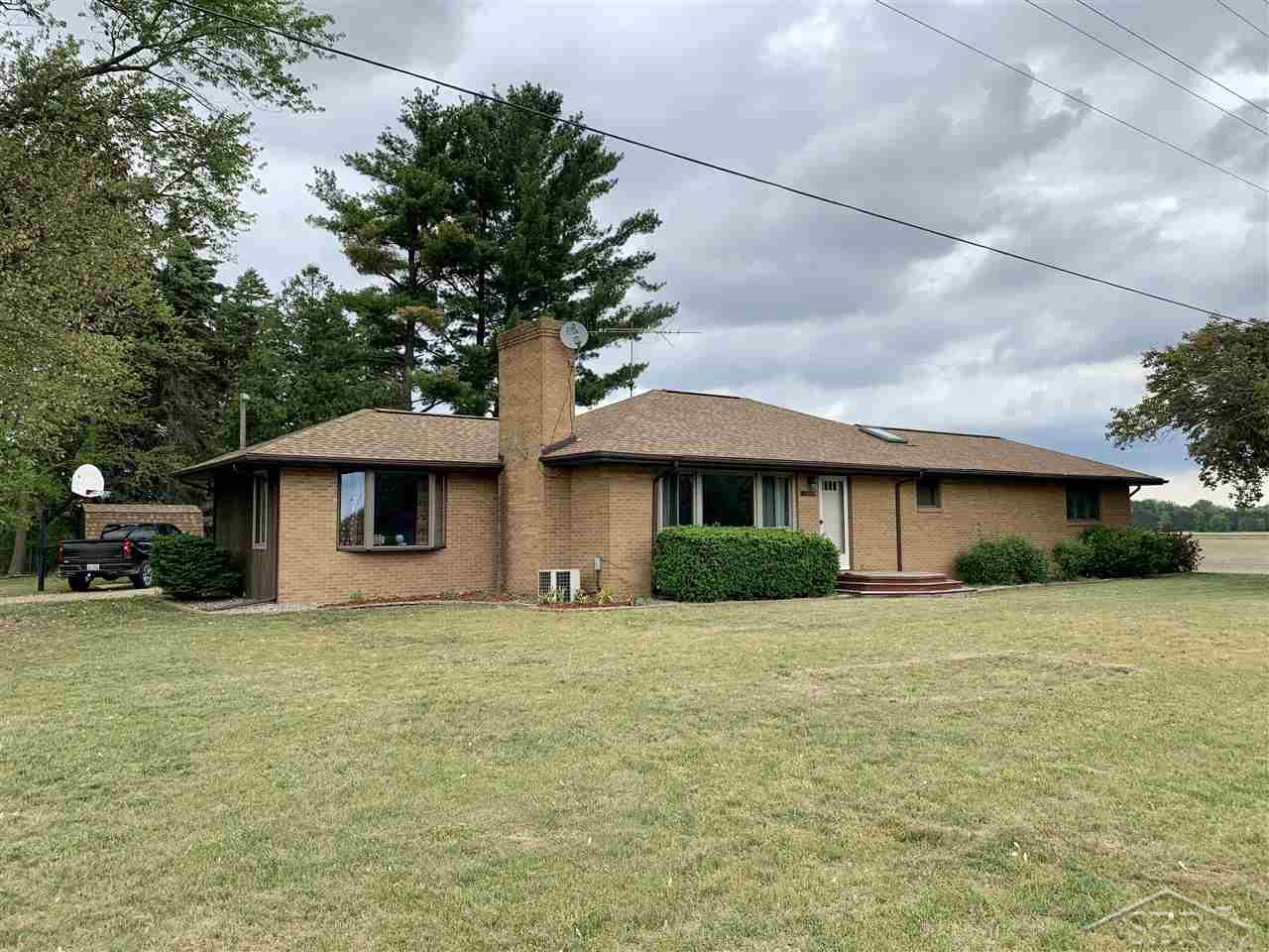 16970 Gratiot Road Hemlock, MI 48626 - Photo 1 of 51