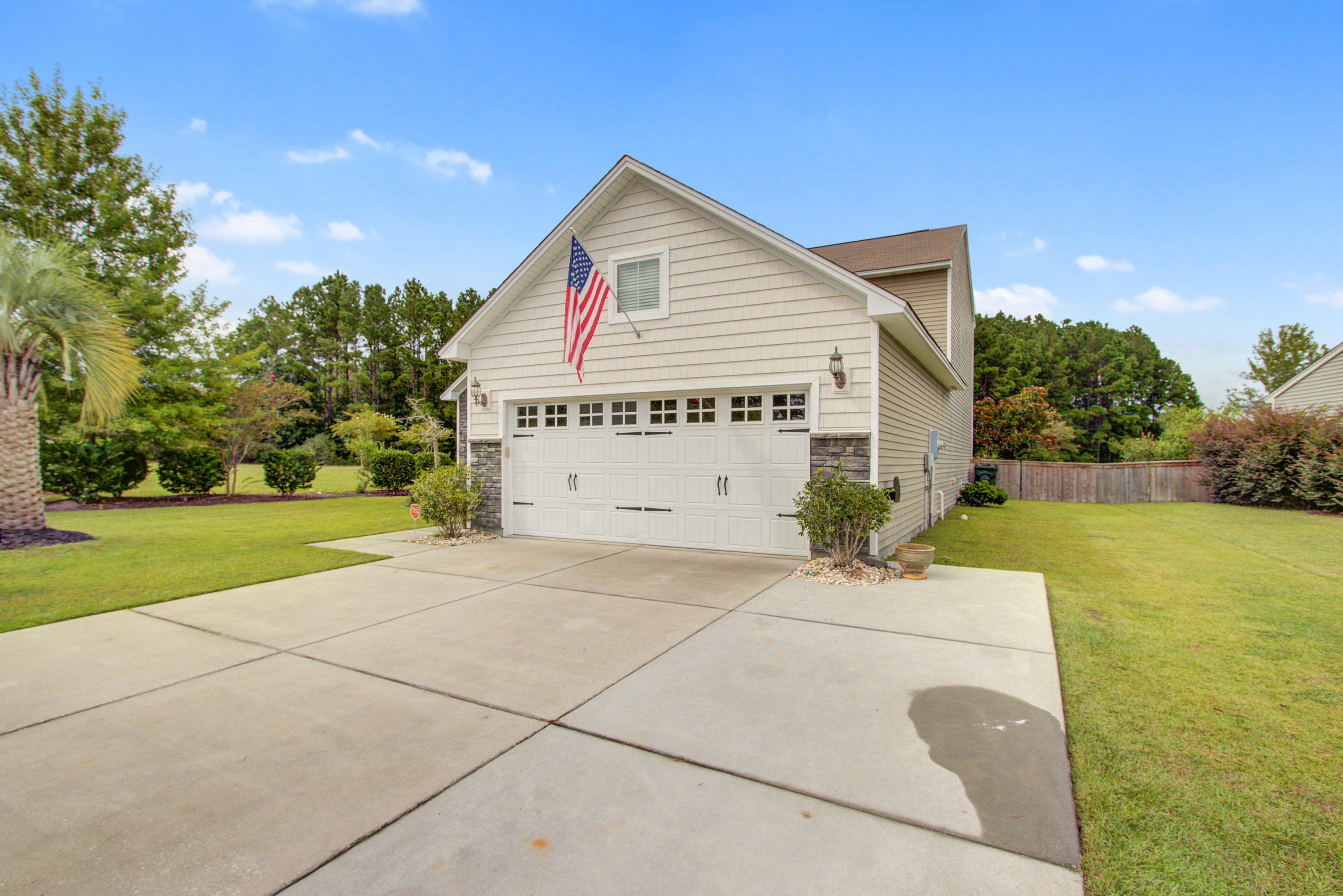 112 Decatur Drive Summerville, SC 29486 - Photo 2 of 42 112 Decatur Dr, Summerville SC (2)