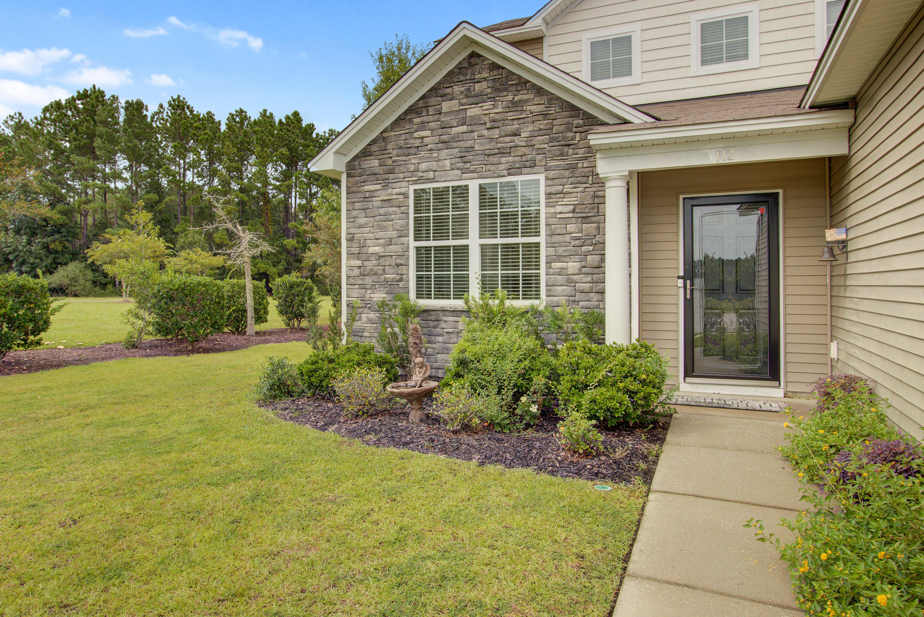 112 Decatur Drive Summerville, SC 29486 - Photo 4 of 42 112 Decatur Dr, Summerville SC (4)