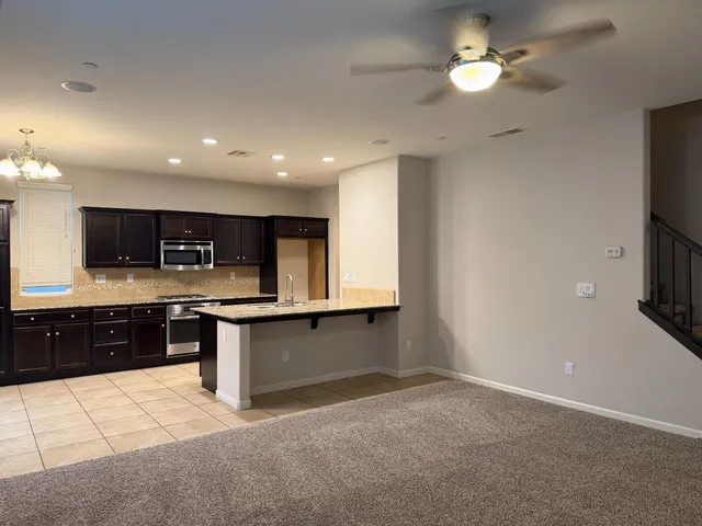 $2,250 | 3569 Magnificent Way, Clovis, CA 93619