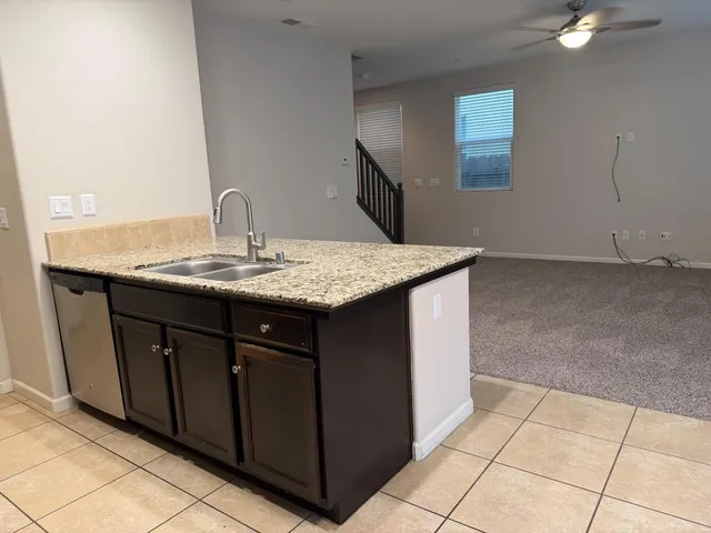 $2,250 | 3569 Magnificent Way, Clovis, CA 93619