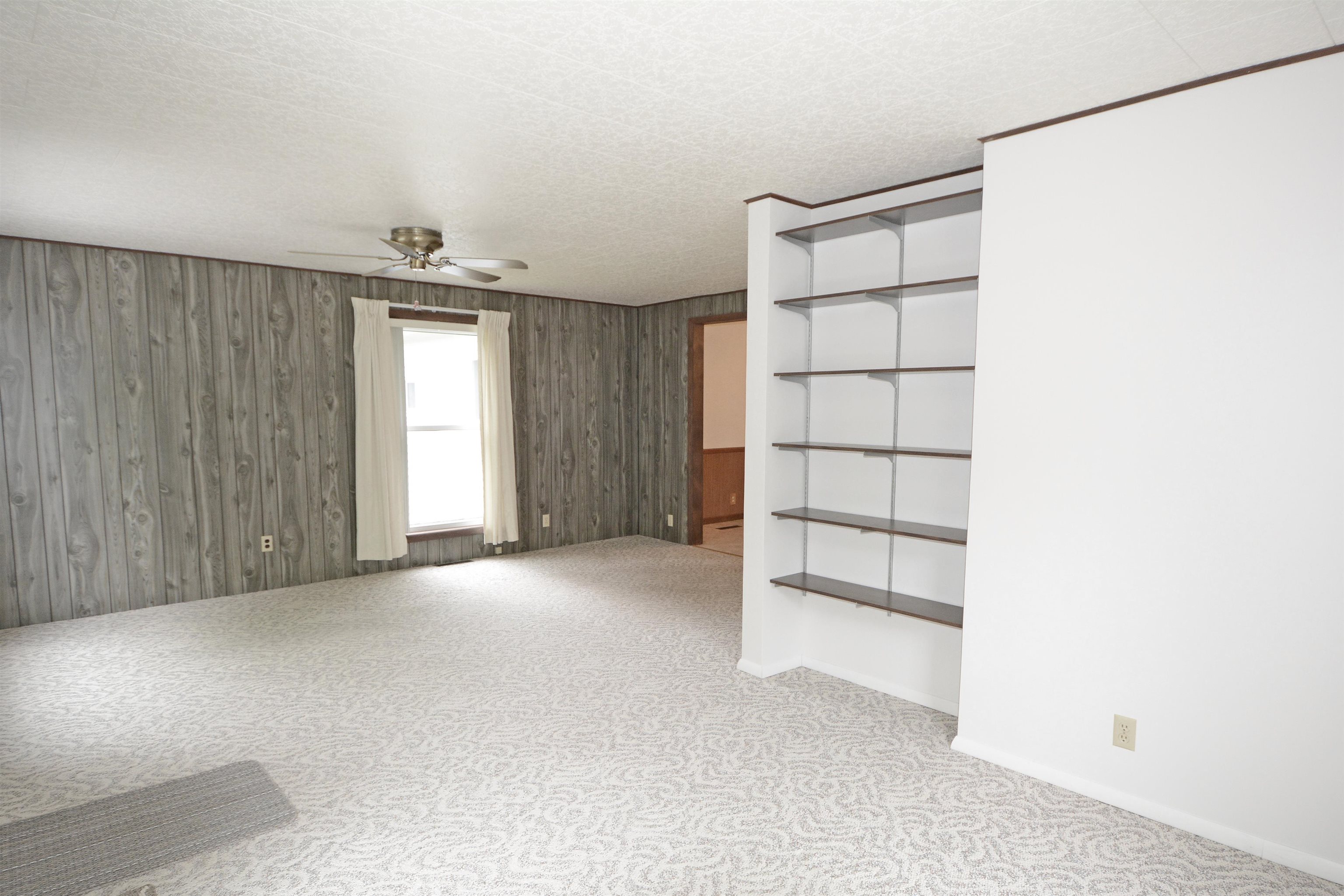 13296 Cinder Road Beulah, MI 49617 - Photo 9 of 49 1900353-8.JPG