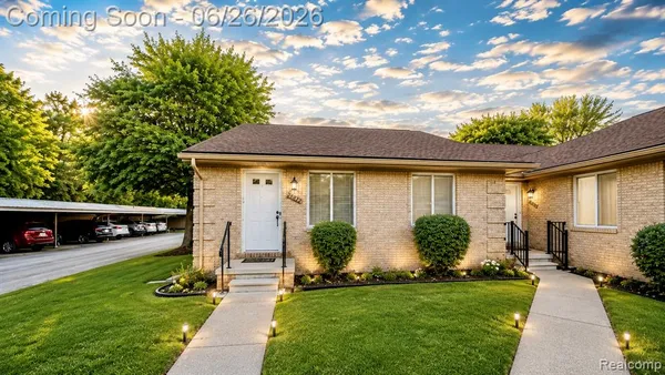 $139,900 | 26823 Villa Calabrese, Warren, MI 48091