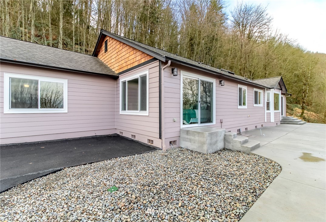 218-10 Bowen Road Mossyrock, WA 98564 - Photo 3 of 40 Gallery Image 3