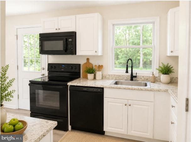 151 West Rutherford Drive Newark, DE 19713 - Photo 8 of 24 Kitchen Staged Option