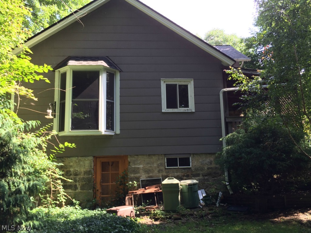 3937 Bluestone Road Cleveland Heights, OH 44121 - Photo 15 of 16