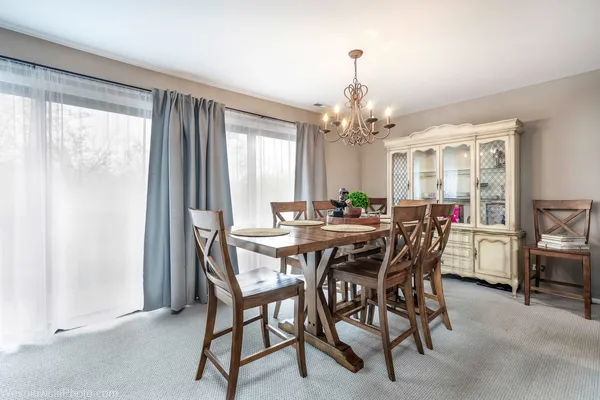 $285,000 | 2950 Northampton Drive, Unit B2, Rolling Meadows, IL 60008