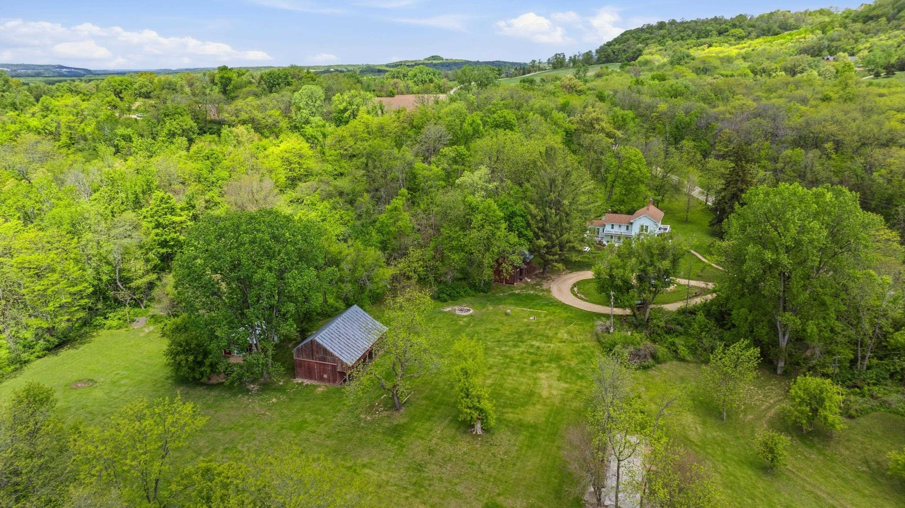 2562 West Blackjack Road Galena, IL 61036 - Photo 2 of 75