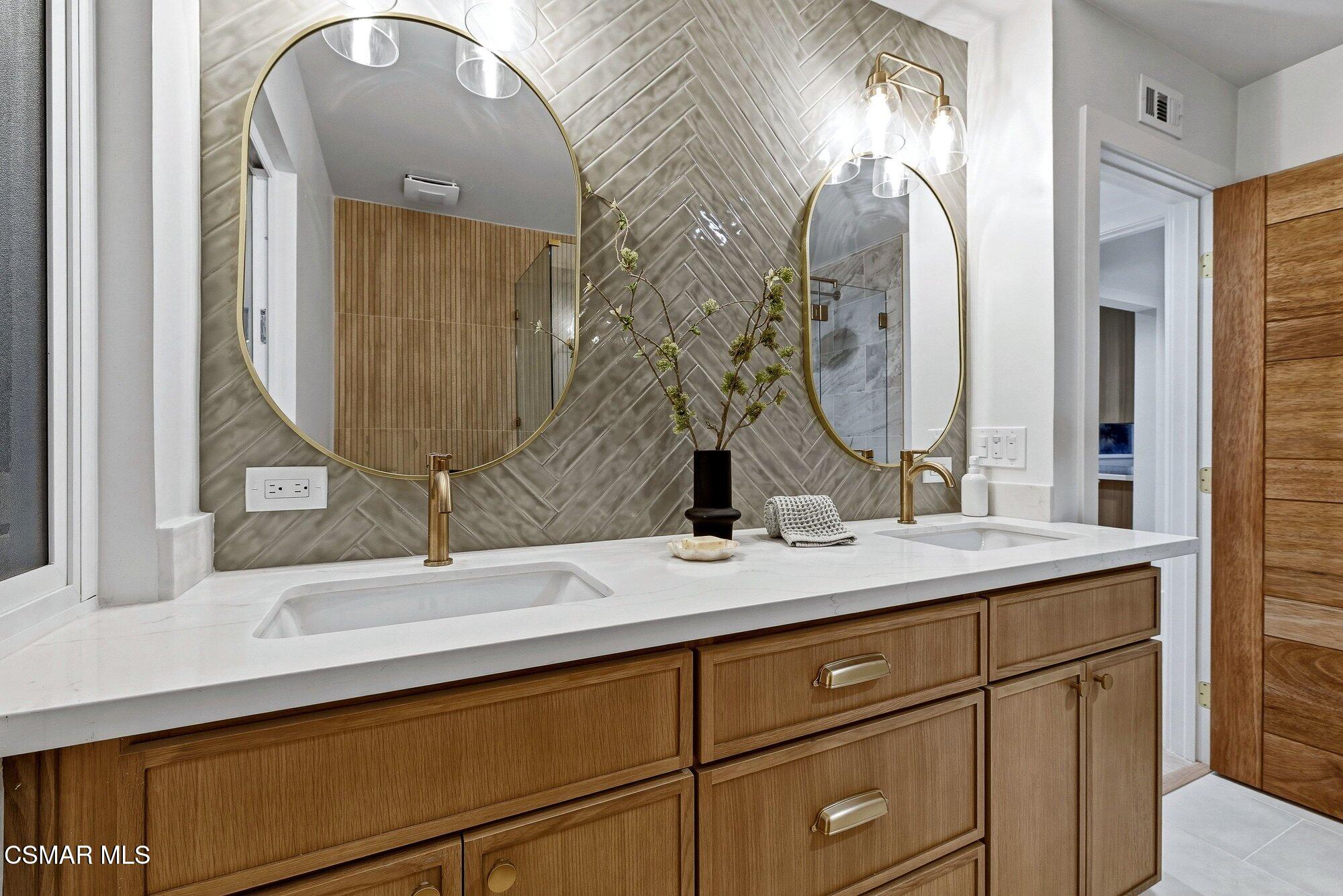 5525 Parkmor Road Calabasas, CA 91302 - Photo 15 of 24 044_cjp_1334_4000_print_631