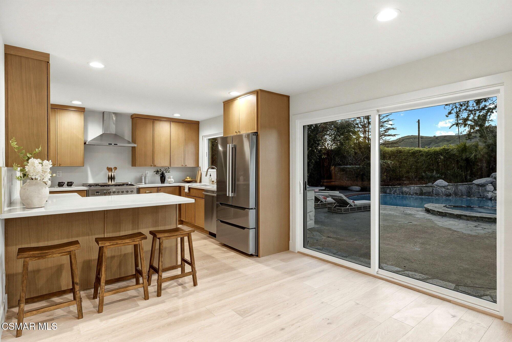 5525 Parkmor Road Calabasas, CA 91302 - Photo 5 of 24 035_cjp_1289_4000_print_628