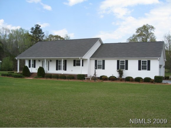 330 Spring Garden Road New Bern, NC 28562 - Photo 1 of 1 Primary Photo