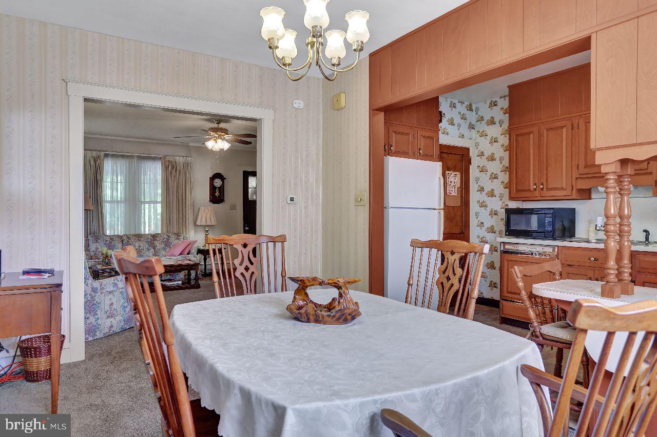 511 Friedensburg Road Reading, PA 19606 - Photo 7 of 29 Dining Area
