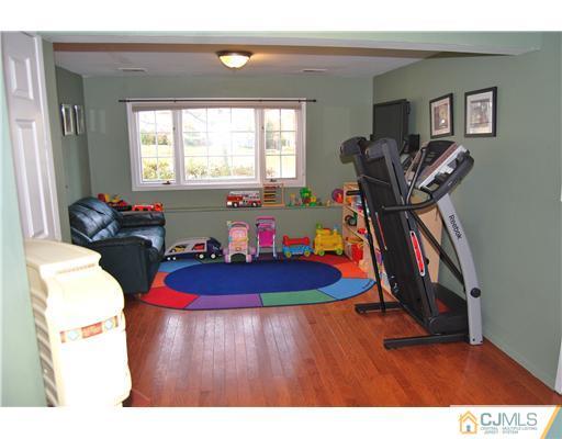 5 Homer Road Old Bridge, NJ 08879 - Photo 6 of 10 Gallery Image 6
