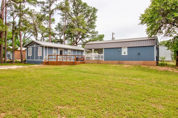 $1,200 | 179 Oak Street, Nocona, TX 76255
