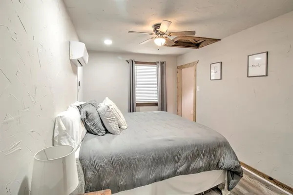 $1,200 | 179 Oak Street, Nocona, TX 76255