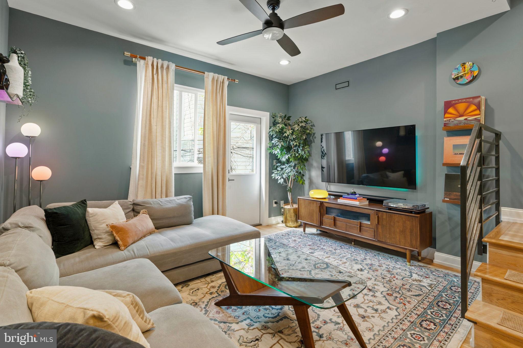 2932 Nicholas Street Philadelphia, PA 19121 - Photo 2 of 59