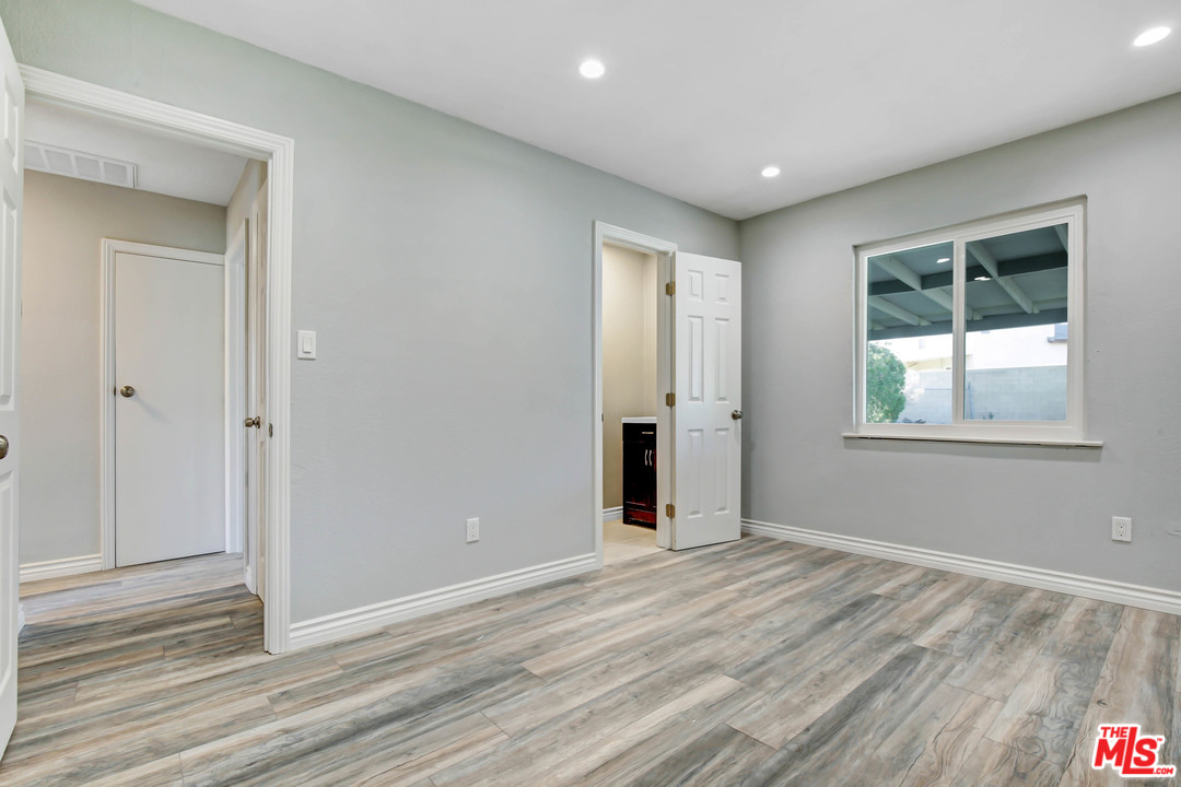 6646 Brampton Avenue Rialto, CA 92376 - Photo 12 of 13 Gallery Image 12