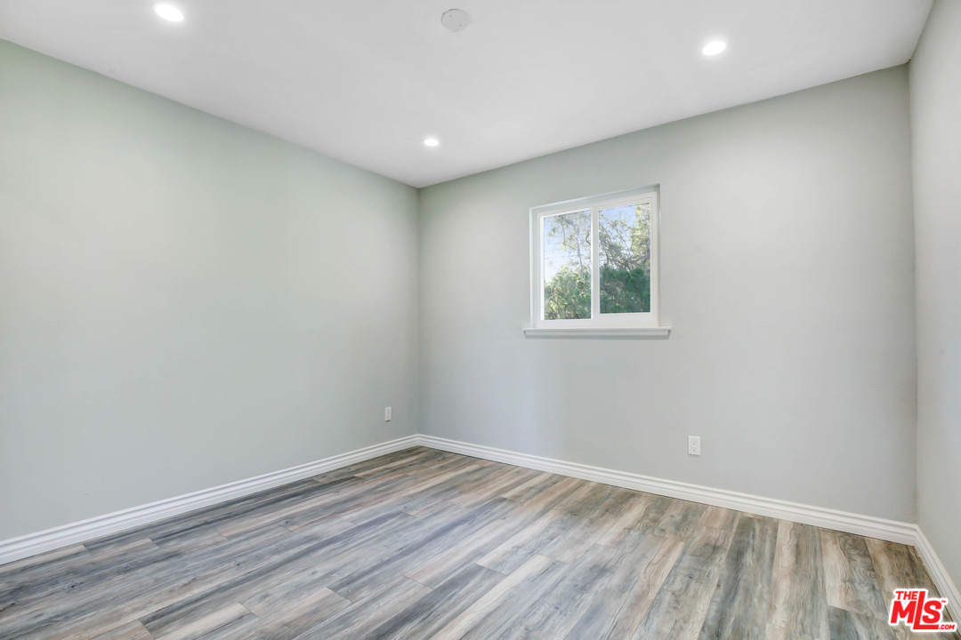 6646 Brampton Avenue Rialto, CA 92376 - Photo 10 of 13 Gallery Image 10
