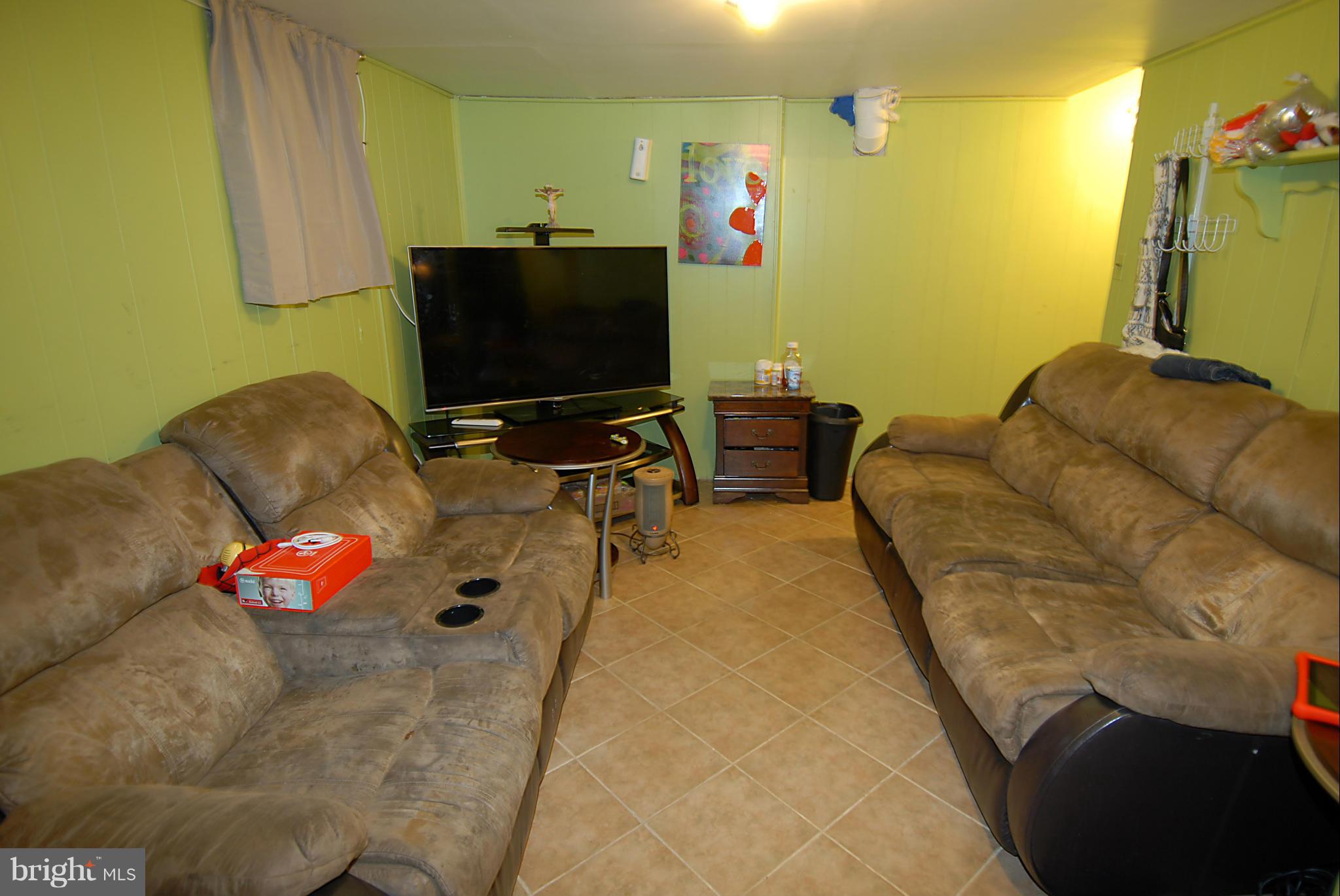 12911 Sturbridge Road Woodbridge, VA 22192 - Photo 22 of 30 Finished Lower Level