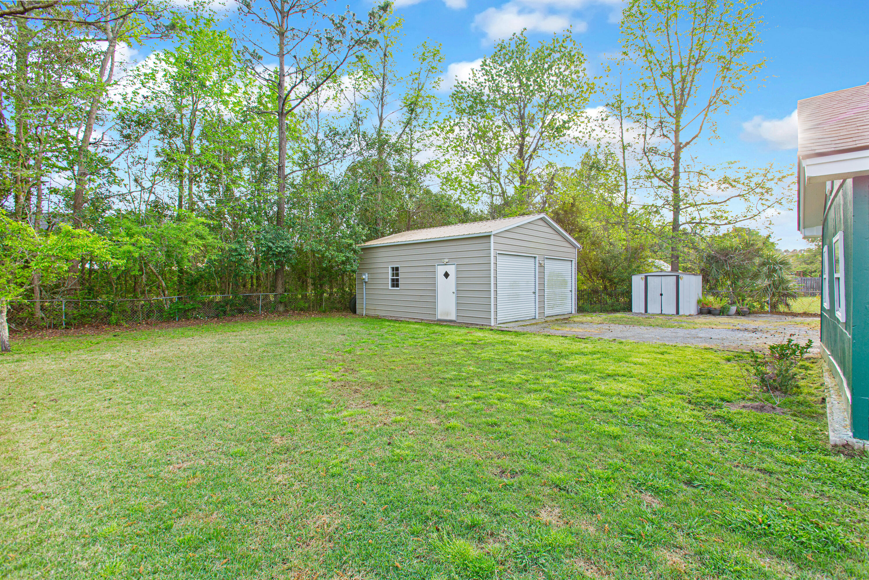 1003 Mountain Pine Road Moncks Corner, SC 29461 - Photo 5 of 27 1003MountainPine.NicoleBurbagePhoto-26