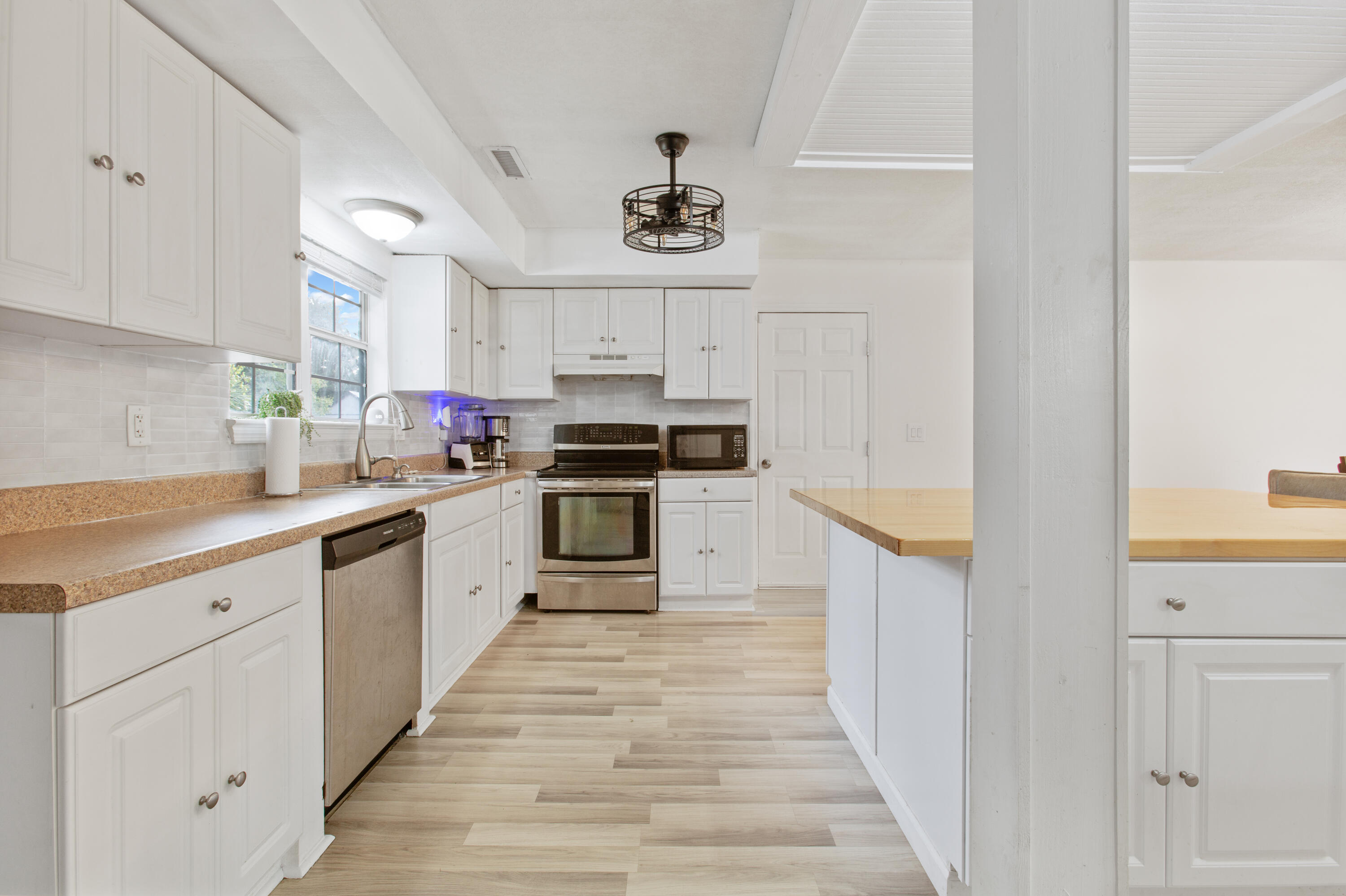 1003 Mountain Pine Road Moncks Corner, SC 29461 - Photo 10 of 27 1003MountainPine.NicoleBurbagePhoto-7