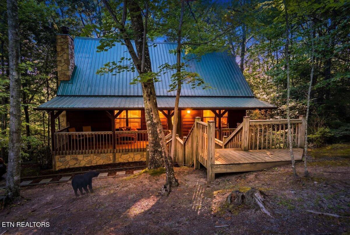739 Stonegate Way Townsend, TN 37882 - Photo 1 of 49 03-002_1I2A2595_twilight_0c365293