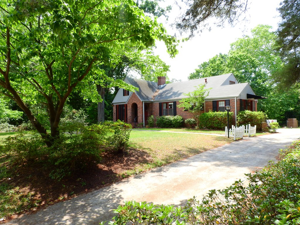 1835 Kissingbower Road Augusta, GA 30904 - Photo 2 of 25