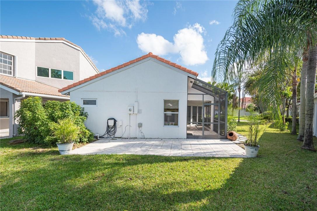 1346 Garden Road Weston, FL 33326 - Photo 19 of 31 Photo 19