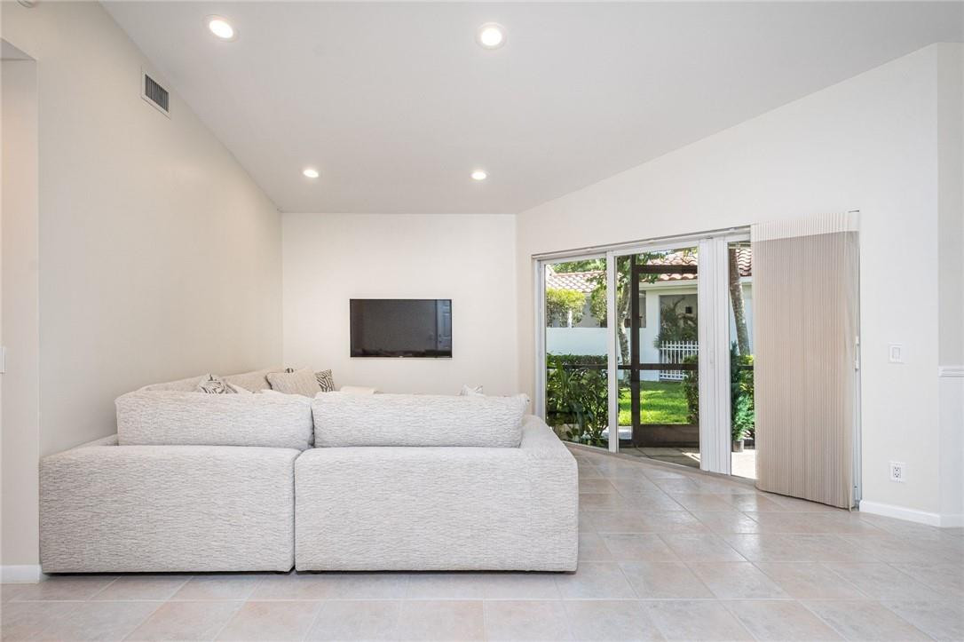 1346 Garden Road Weston, FL 33326 - Photo 6 of 31 Photo 6