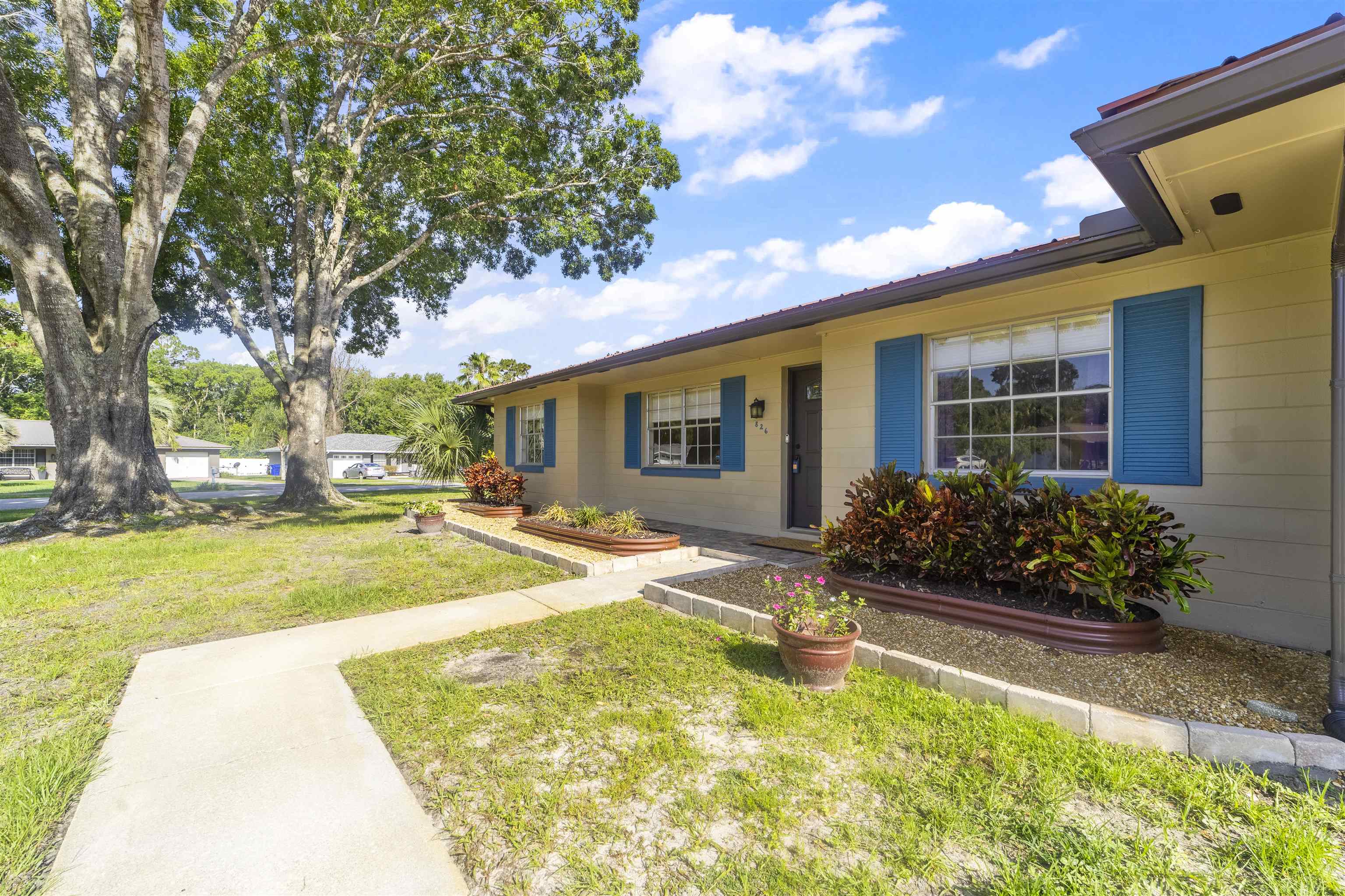 826 Rita Circle St. Augustine, FL 32086 - Photo 4 of 34 Gallery Image 4