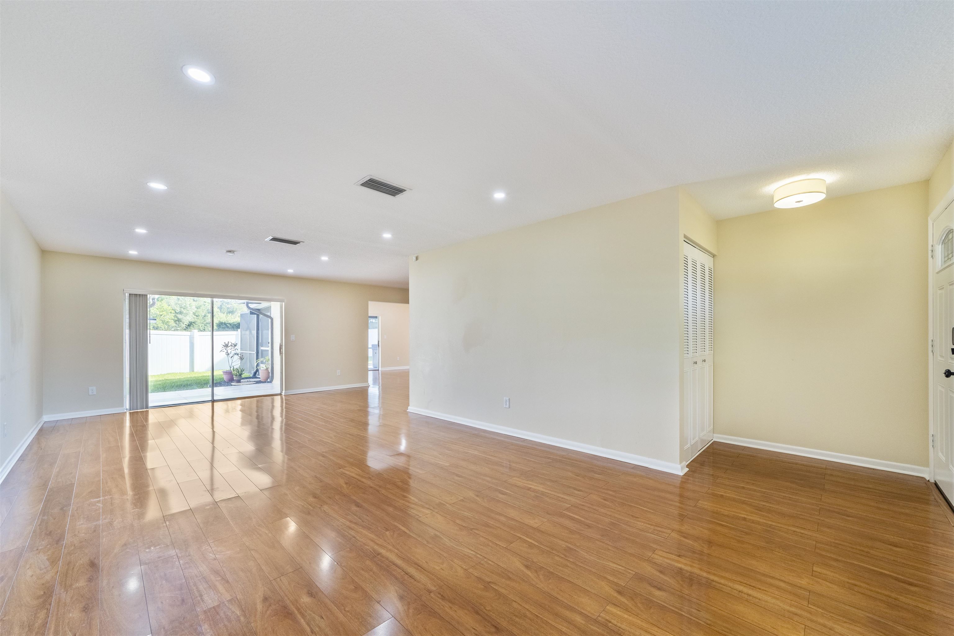 826 Rita Circle St. Augustine, FL 32086 - Photo 5 of 34 Gallery Image 5