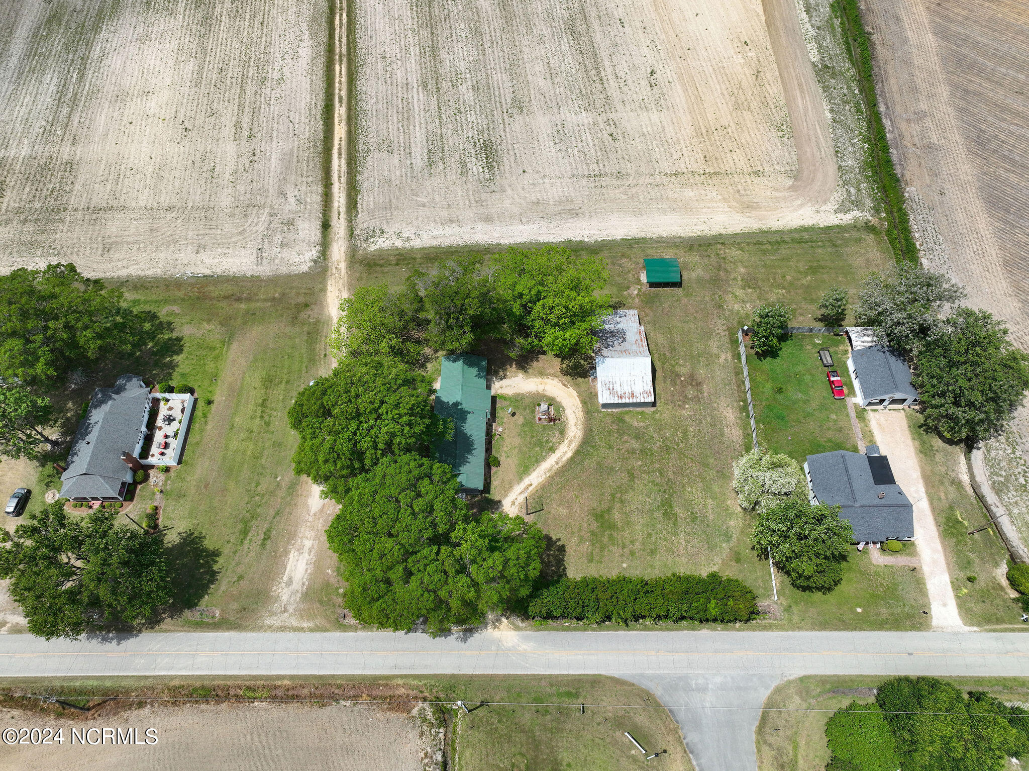 5729 William R King Road Newton Grove, NC 28366 - Photo 17 of 25 5729WilliamRKingRd-NewtonGroveNC-01