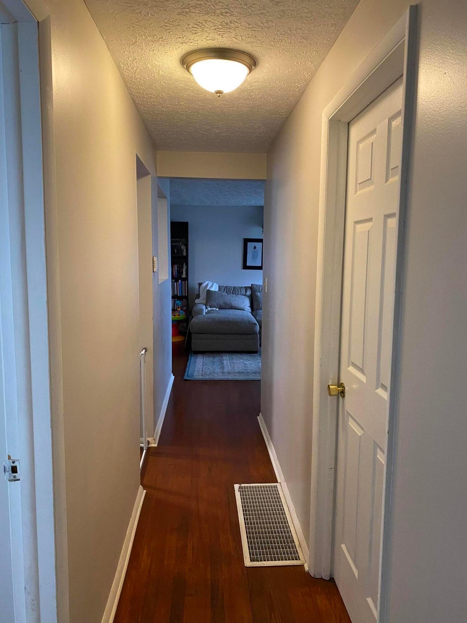 2130 Case Road Columbus, OH 43224 - Photo 17 of 39 17 - Hallway