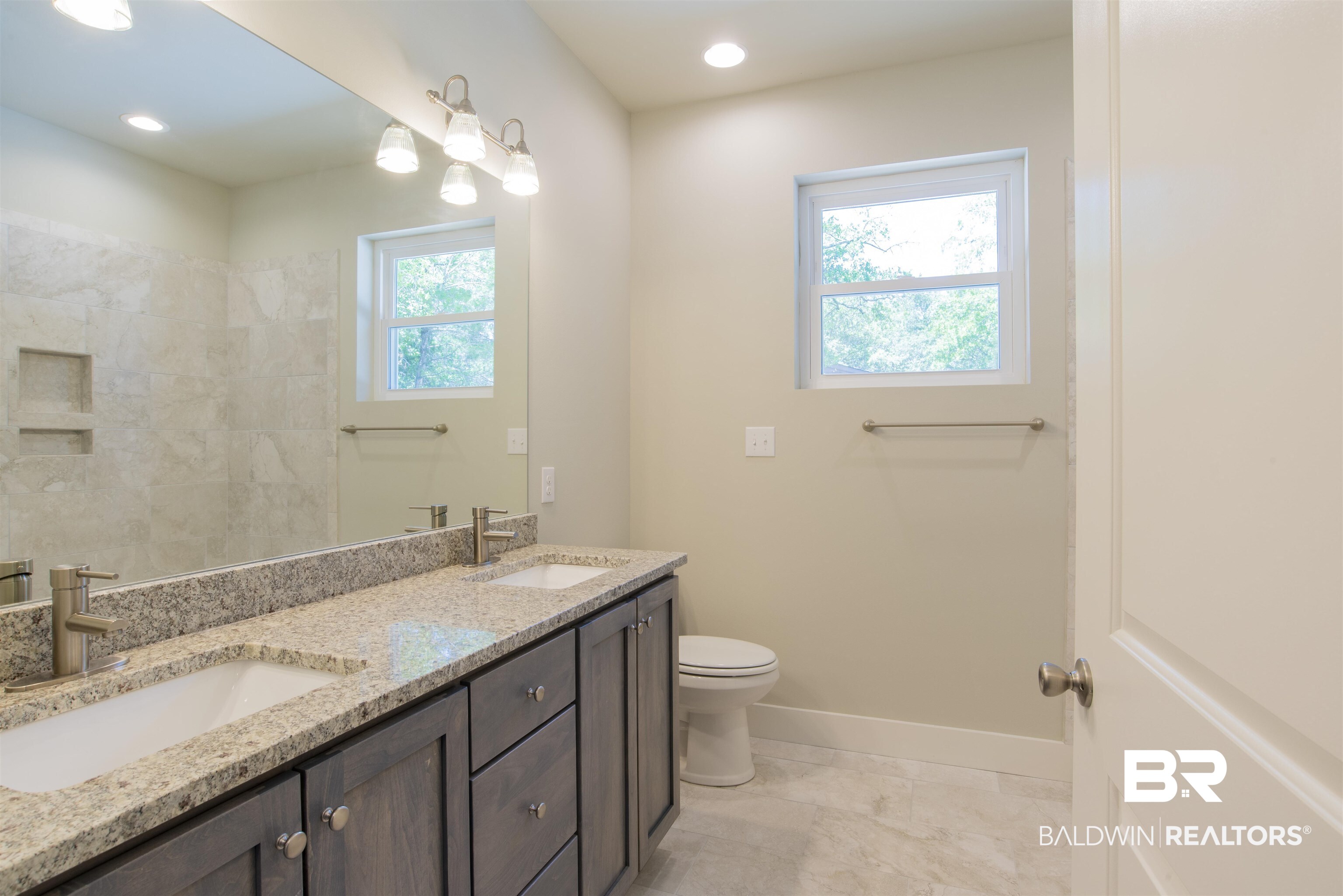 28832 Sampson Avenue Orange Beach, AL 36561 - Photo 10 of 42