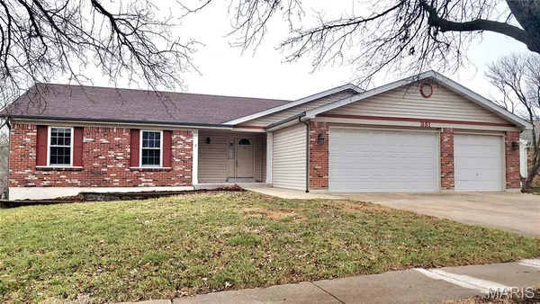 $2,800 | 331 Carriage Trail Court, O'Fallon, MO 63368