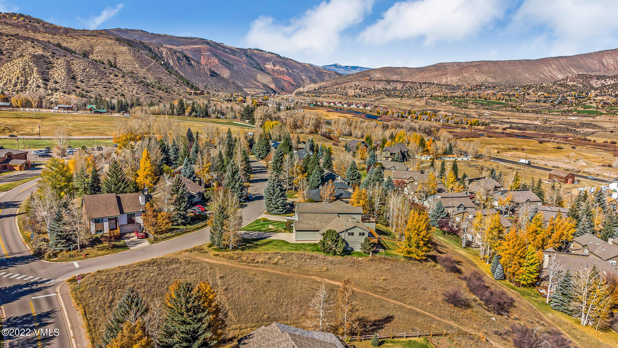 155 Meile Lane Edwards, CO 81632 - Photo 4 of 26 a view of a city