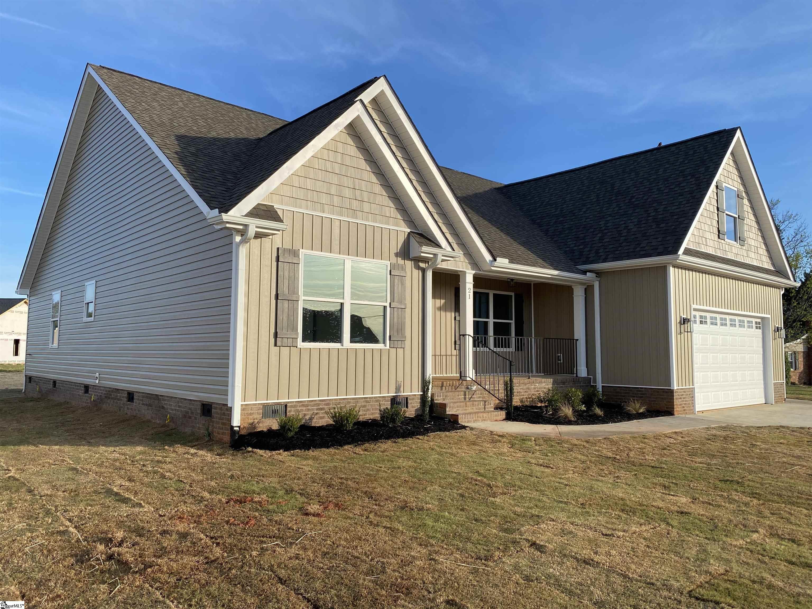 21 Powell Lake Road Lyman, SC 29365 - Photo 1 of 25 Gallery Image 1