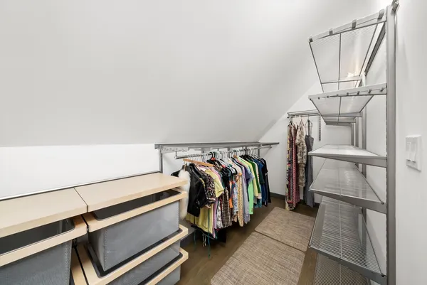 $979,000 | 1529 North Harding Avenue, Chicago, IL 60651