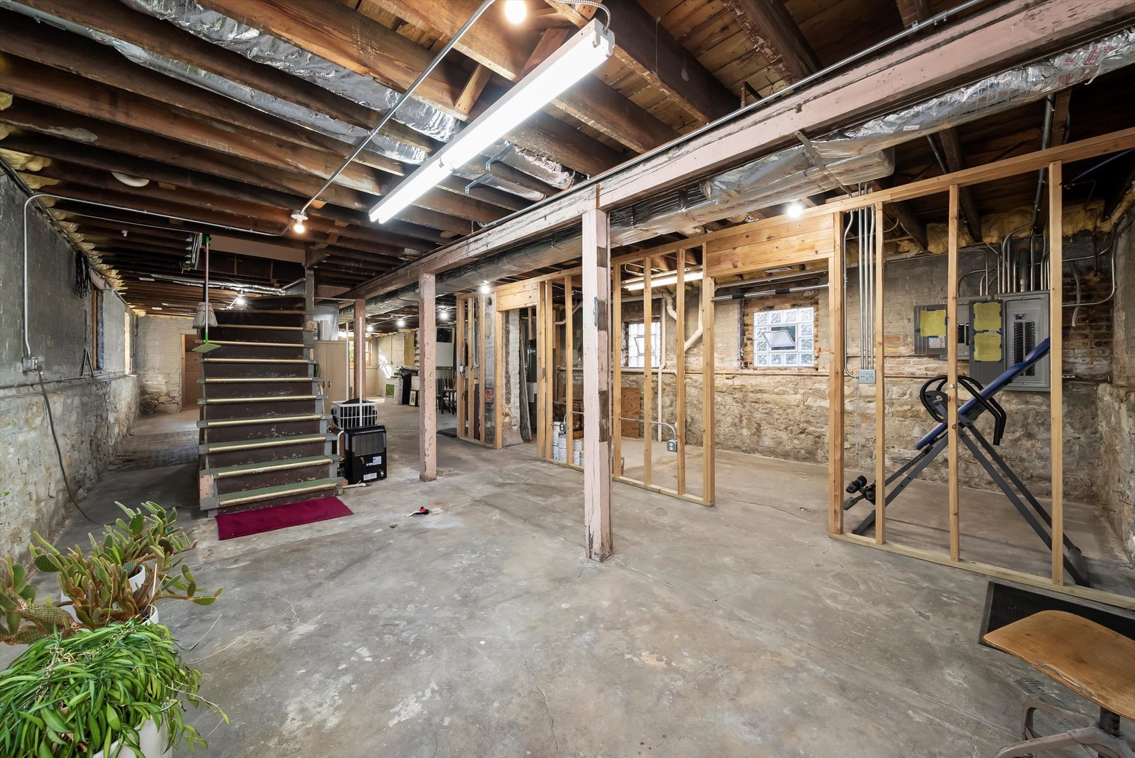 1529 North Harding Avenue Chicago, IL 60651 - Photo 38 of 52