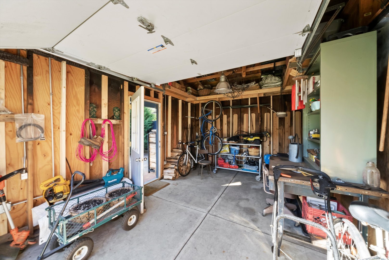 1529 North Harding Avenue Chicago, IL 60651 - Photo 46 of 52