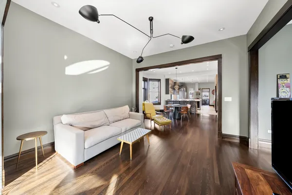 $979,000 | 1529 North Harding Avenue, Chicago, IL 60651