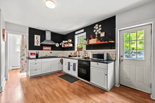 $275,000 | 23 Hotchkiss Street, Middletown, CT 06457