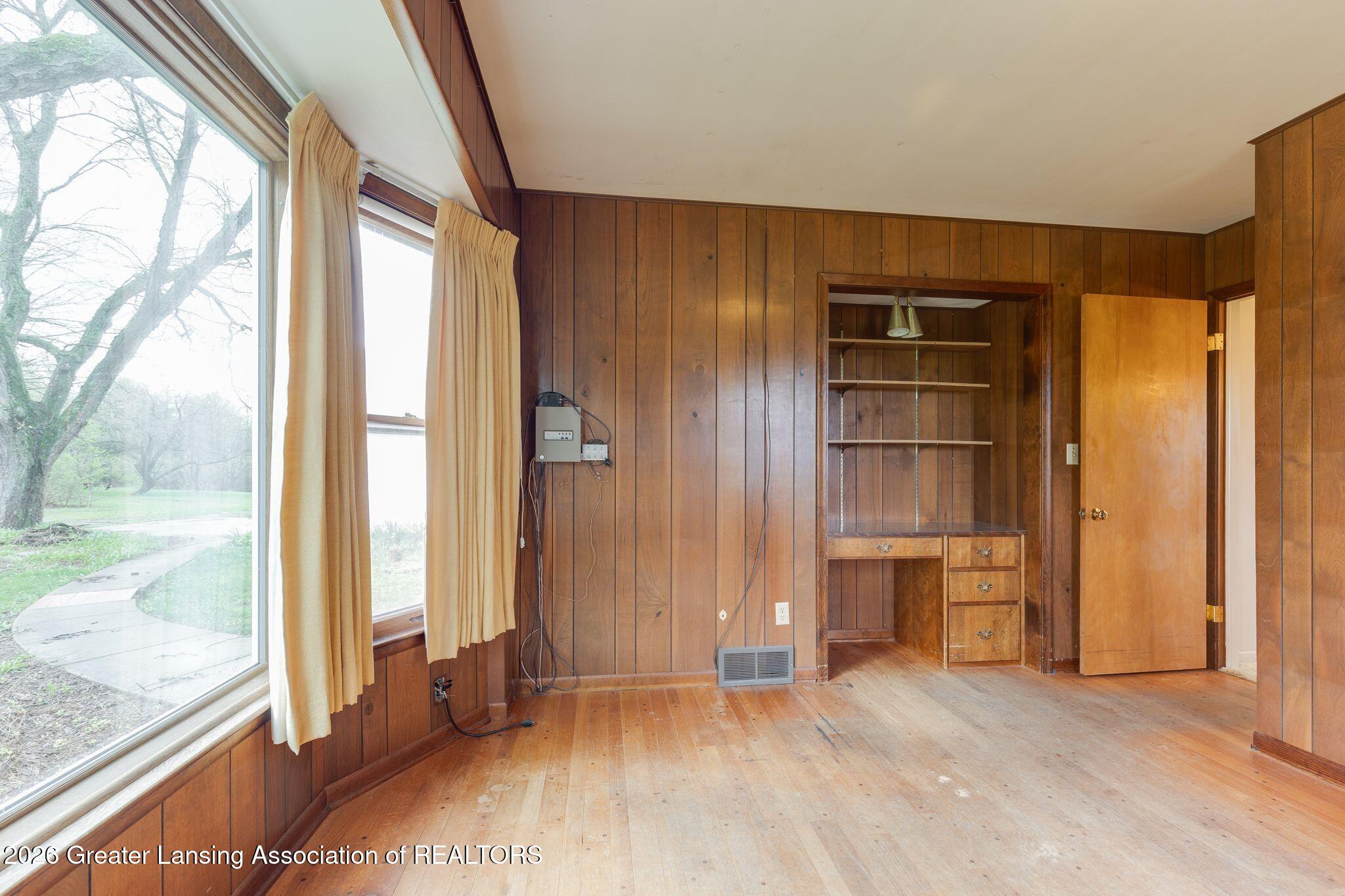 690 Okemos Road Mason, MI 48854 - Photo 35 of 85 ZCpNGsmw