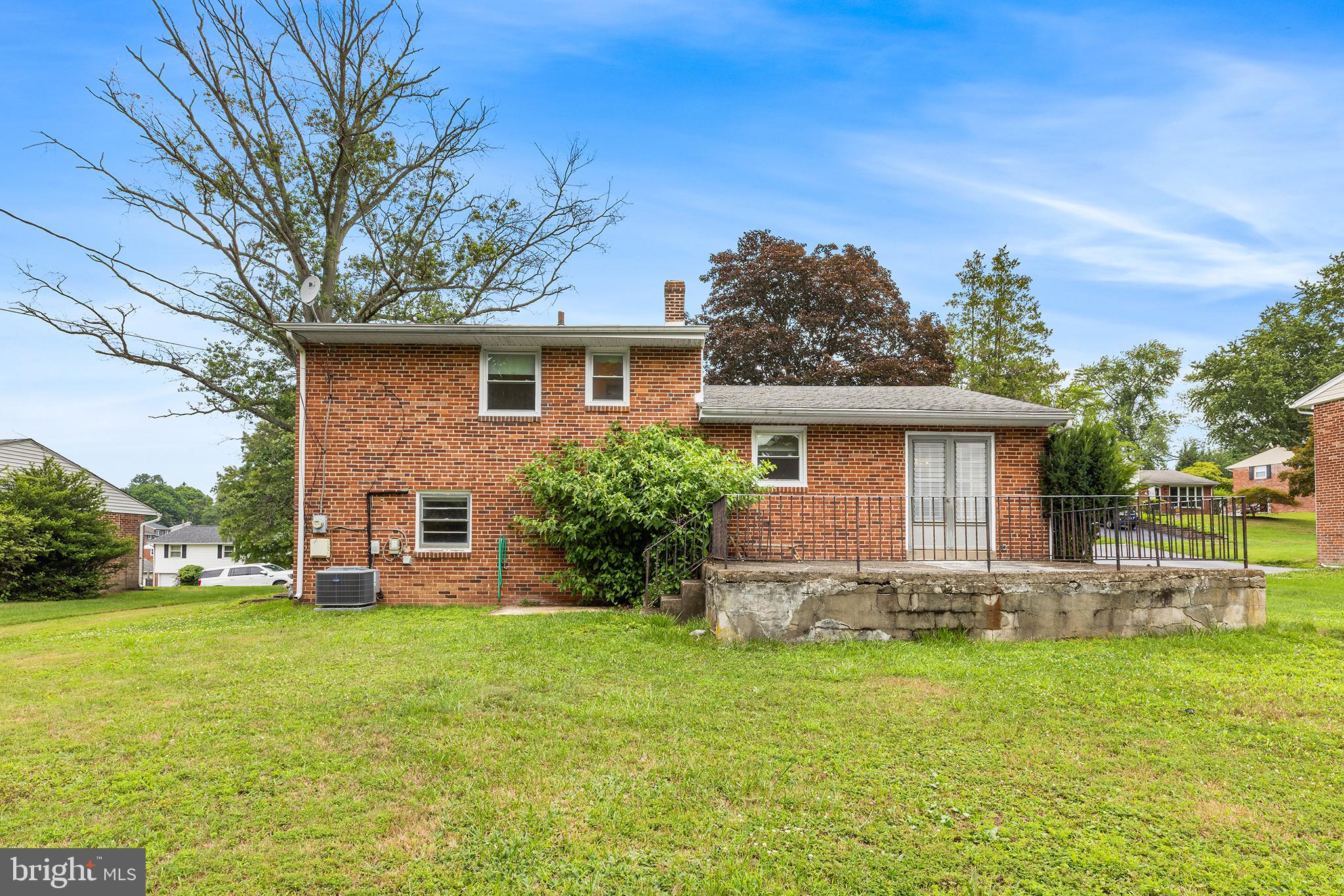 333 Candlewood Road Broomall, PA 19008 - Photo 25 of 27 Rear of Property